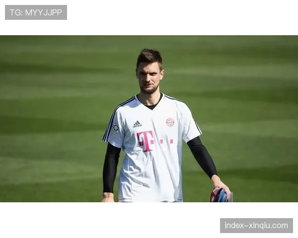 拜仁官方确认:诺伊尔因手指伤势将缺席最后三轮联赛 拜仁官方确认:诺伊尔因手指伤势将缺席最后三轮联赛