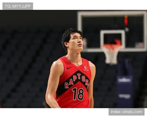 日本混血前锋渡边飞勇的NBA旅程，激发本土篮球周边产品热销”